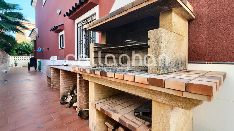 Foto 60a03a32-a1f3-40b8-a149-c66da692d2e8. Chalet avec chauffage parking dans Chilches