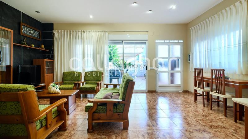 Foto 9358debf-8a1c-445a-919d-8708684eecec. Chalet avec chauffage parking dans Chilches