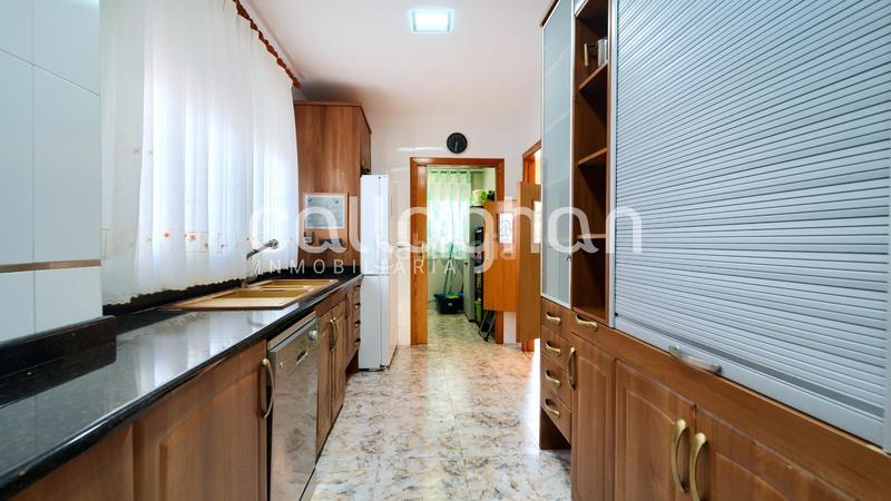 Foto d5d95f2f-8460-4e4b-80f2-509aff455fa8. Chalet avec chauffage parking dans Chilches