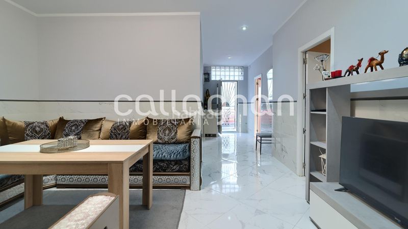 Foto 3272775d-3bb8-438c-9884-7741246dc150. Planta baixa a Centro puerto Sagunt
