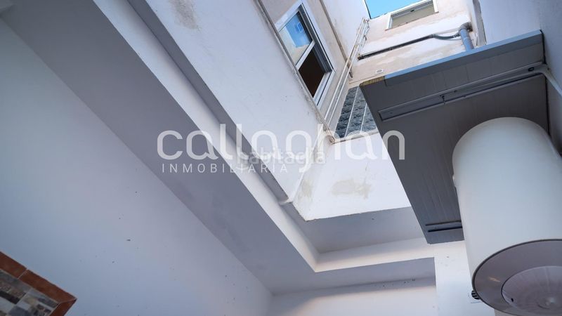 Foto 86f6d5fa-8bb0-47b8-b910-c0077845e0dc. Planta baixa a Centro puerto Sagunt