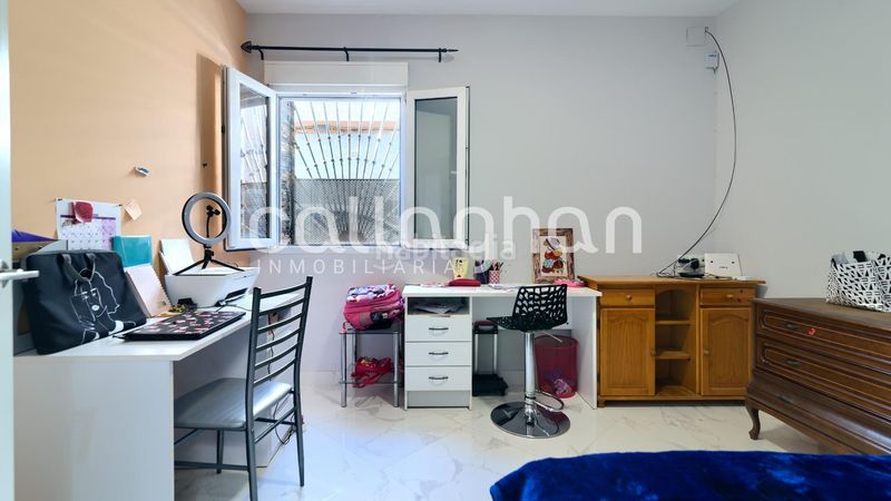 Foto c1be7e1e-9885-48f0-aaab-16166a89f320. Planta baixa a Centro puerto Sagunt