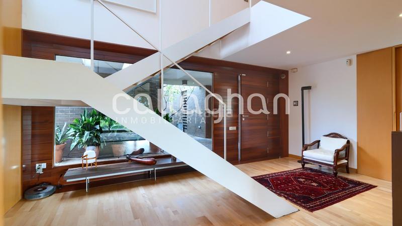 Foto 6c8827f4-fbd5-4b6e-a9b5-b3e82ff74c2e. Chalet espectar chalet de lujo en nueva santa barbara en Godella