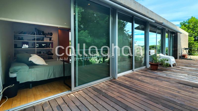 Foto 74c654ad-835a-4502-a0c6-7820aa676183. Chalet espectar chalet de lujo en nueva santa barbara en Godella