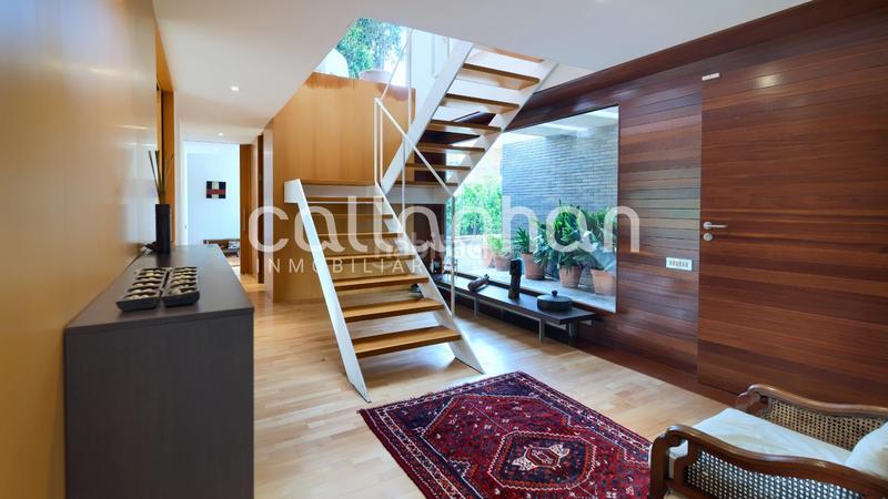 Foto 850c3d82-f037-4aaa-8750-b96550aa83bc. Chalet espectar chalet de lujo en nueva santa barbara en Godella