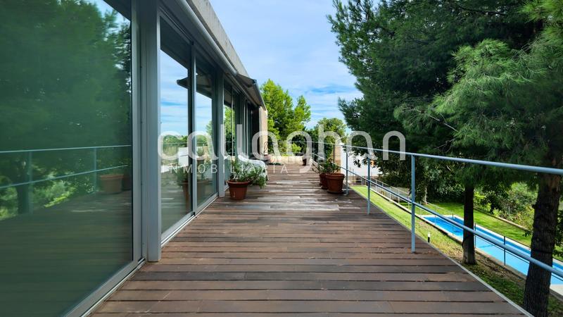 Foto b93be2e5-9d38-4c66-a3b2-8b58bec4e0e5. Chalet espectar chalet de lujo en nueva santa barbara en Godella