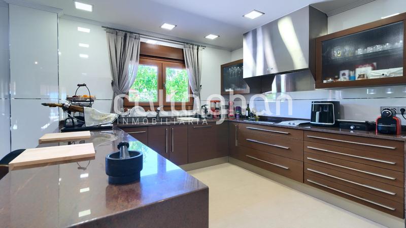 Foto 1b79c249-bd5b-4d8d-aaf2-79bda99c711a. Chalet mit heizung parking pool in Playa Burriana