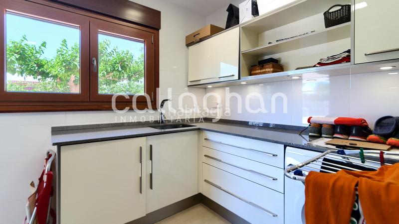 Foto 6fe81ba1-9662-44c4-a5c7-afefd1c170d0. Chalet mit heizung parking pool in Playa Burriana