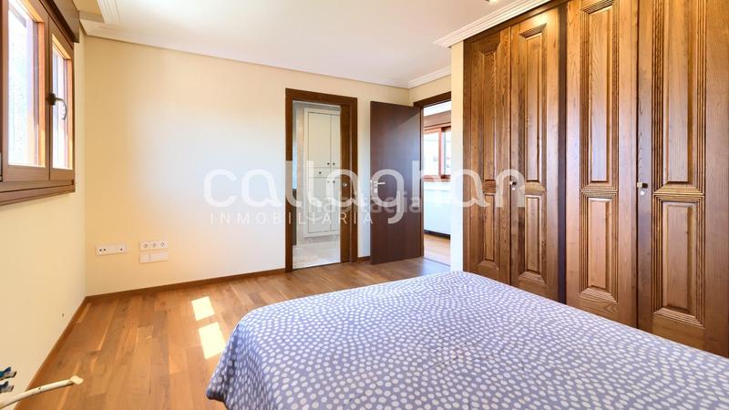 Foto 78bde89e-ced5-40e9-86ec-783f5ff16b0b. Chalet mit heizung parking pool in Playa Burriana