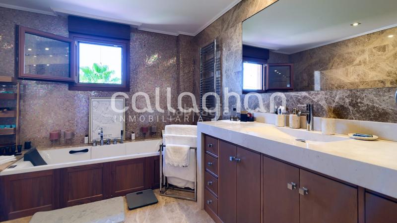 Foto 8c159351-7d24-4688-acb2-77b969b6e554. Chalet mit heizung parking pool in Playa Burriana