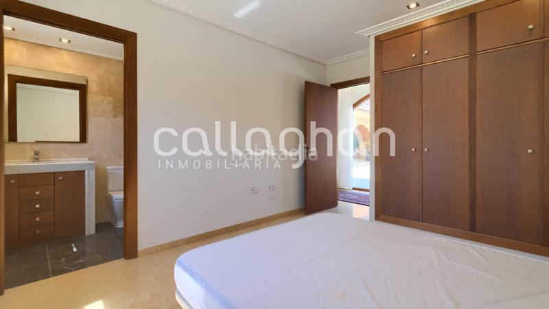 Foto a1641ab1-6c1e-487a-8639-29d65411ef96. Chalet mit heizung parking pool in Playa Burriana