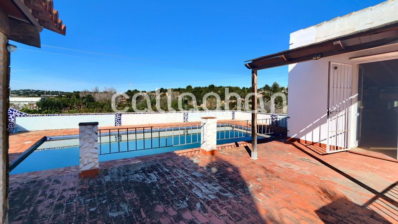 Foto a92abe87-a41f-42d6-80ff-2a1c59b9a5ea. Xalet amb calefacció aparcament piscina a La Presa - Collado - La Malla Manises