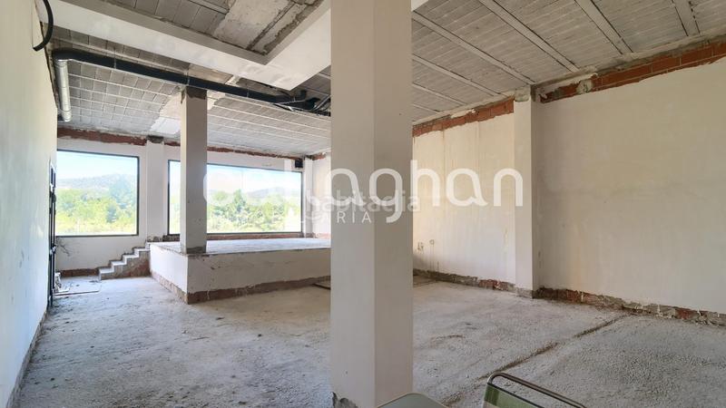 Foto c7c05416-30e3-41b0-9799-e4ad5f5e7917. Local comercial a Olleria (l´)