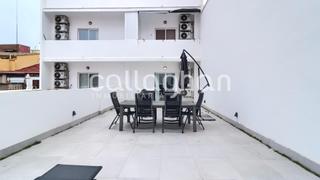 Pis  Principal. Vivienda reformada con una gran terraza y plaza de garaje en cas