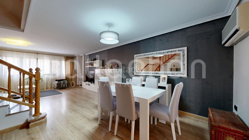 Foto a5492583-26dd-473e-ae94-1c740990c488. Casa adossada amb calefacció aparcament a Benetússer