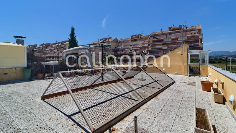 Foto 9e5a3f3a-890f-4af6-b2da-3f40f1015eaf. Local comercial a Sant Francesc Valencia