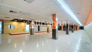 Lloguer Local Comercial  Calle calle de rodríguez de cepeda. Local comercial en albors de 1.200 m con doble acceso y gran vis