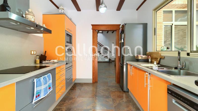 Foto 25b529f6-a930-4848-8754-95ae8a762773. Alquiler casa pareada casa de pueblo reformada en alquiler centro de rafelbuñol en Rafelbunyol
