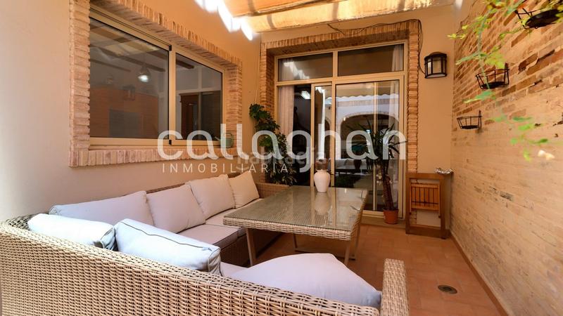 Foto 8de39f3e-94cb-486a-b659-cd5347154e71. Alquiler casa pareada casa de pueblo reformada en alquiler centro de rafelbuñol en Rafelbunyol
