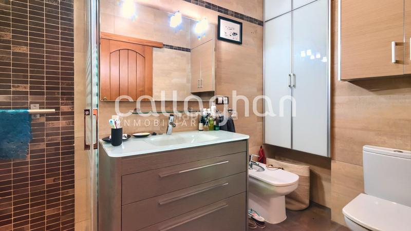 Foto a88e4f18-84dc-4541-beea-661cfa72c1bb. Alquiler casa pareada casa de pueblo reformada en alquiler centro de rafelbuñol en Rafelbunyol