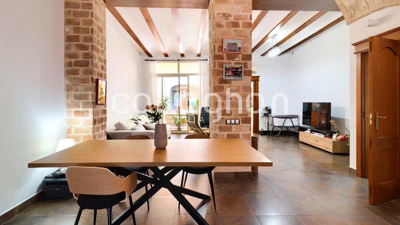 Casa de pueblo reformada en alquiler  Centro de Rafelbuol Alquiler Rafelbunyol