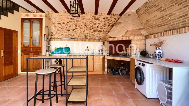 Foto b7886a95-8ea7-4d68-80fb-aca7c67ad1a6. Alquiler casa pareada casa de pueblo reformada en alquiler centro de rafelbuñol en Rafelbunyol