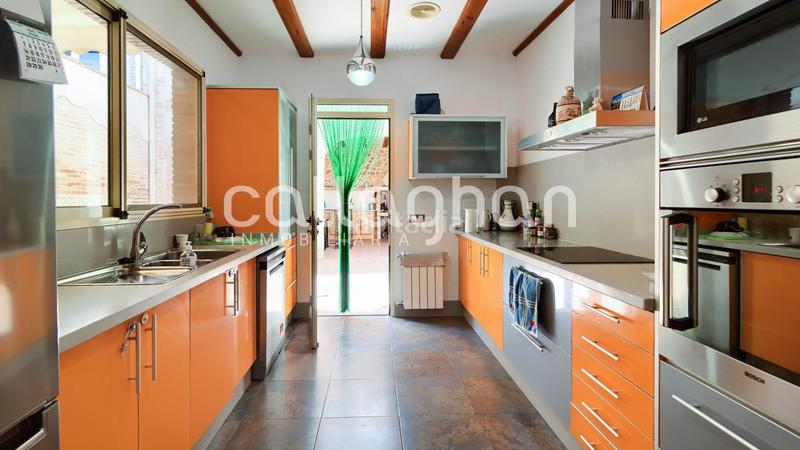 Foto f049fe35-a94a-4270-85af-60340db04f62. Alquiler casa pareada casa de pueblo reformada en alquiler centro de rafelbuñol en Rafelbunyol