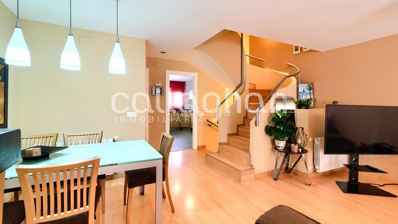 Foto 4aafb583-b77b-4a42-8597-4f41e1b45a5e. Maison jumelée avec chauffage parking piscine dans El Alborgí Paterna