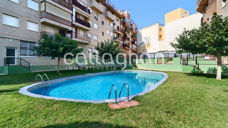 Foto 50a73b54-308a-4dc6-bf93-de3313971b05. Maison jumelée avec chauffage parking piscine dans El Alborgí Paterna