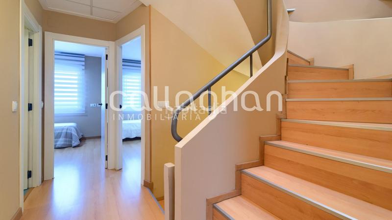 Foto 529ff8fc-0d9b-41ce-978d-7ffe965d9a4c. Maison jumelée avec chauffage parking piscine dans El Alborgí Paterna