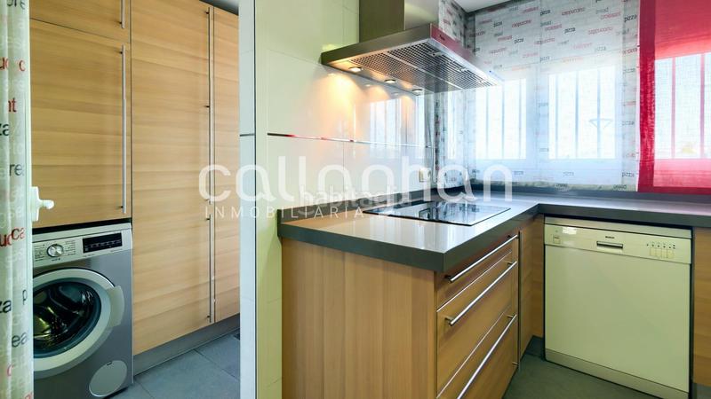 Foto 73aea402-9a9e-463e-8d5c-9d5feb4cd183. Maison jumelée avec chauffage parking piscine dans El Alborgí Paterna