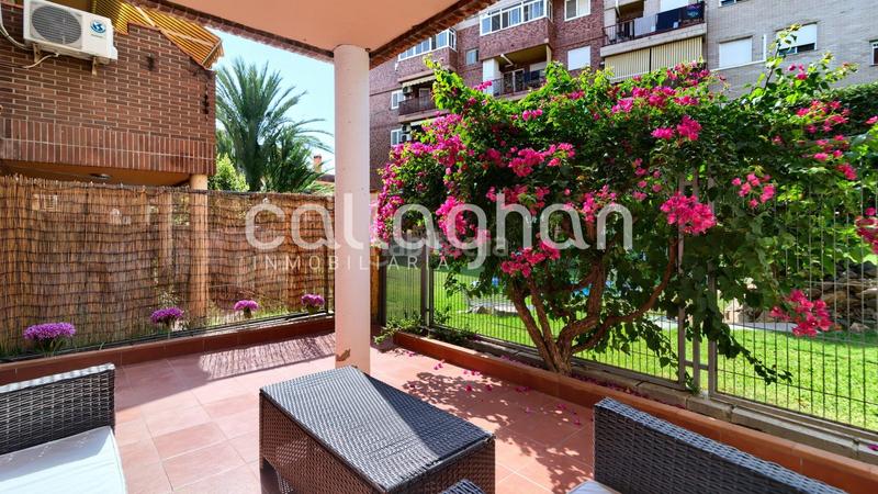 Foto 90c47c2c-7107-41ab-a8d4-1ab2c7152fbc. Maison jumelée avec chauffage parking piscine dans El Alborgí Paterna