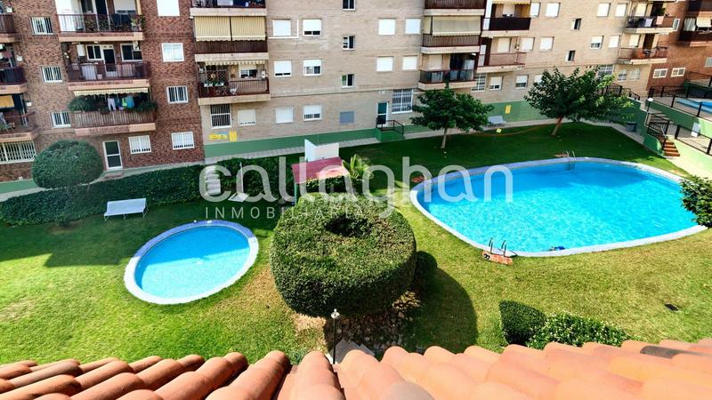 Foto aae57b51-6c93-4875-a17f-2105a3dd9ab9. Casa adosada una casa con alma propia y piscina, en el corazón en Paterna