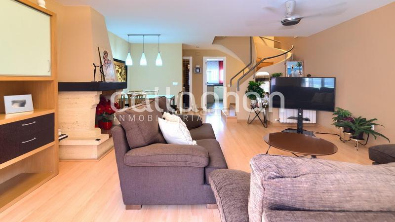 Foto af38188c-087b-4e7f-a6c7-d20c59ba68d9. Maison jumelée avec chauffage parking piscine dans El Alborgí Paterna