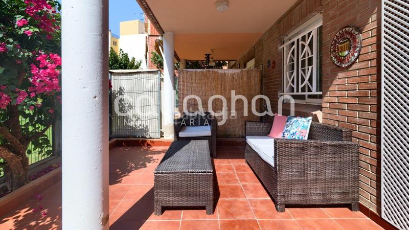 Foto f5f4b5bc-83a9-4d24-aaac-4dce68b23dd4. Casa adosada una casa con alma propia y piscina, en el corazón en Paterna