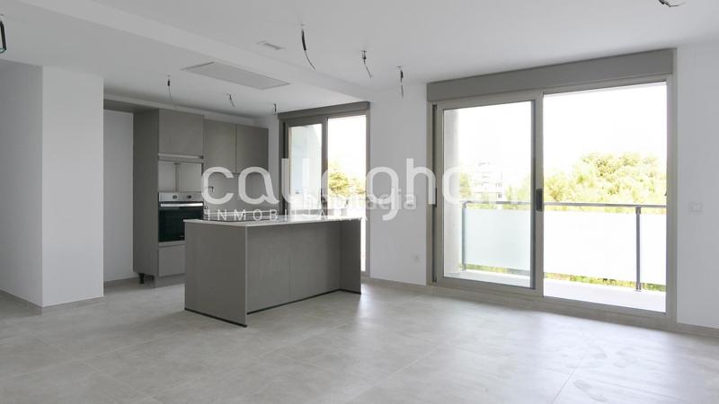 Foto 982c3065-0607-4cbd-8ffa-02f08559fd9d. Attico con riscaldamento parcheggio in Zona Avenida Alta - Auditorio Torrent