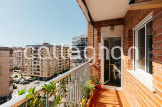 Affitto Appartamento  Calle actriz encarna mañez. Luminoso piso en venta junto a la emblemática plaza del cedro,