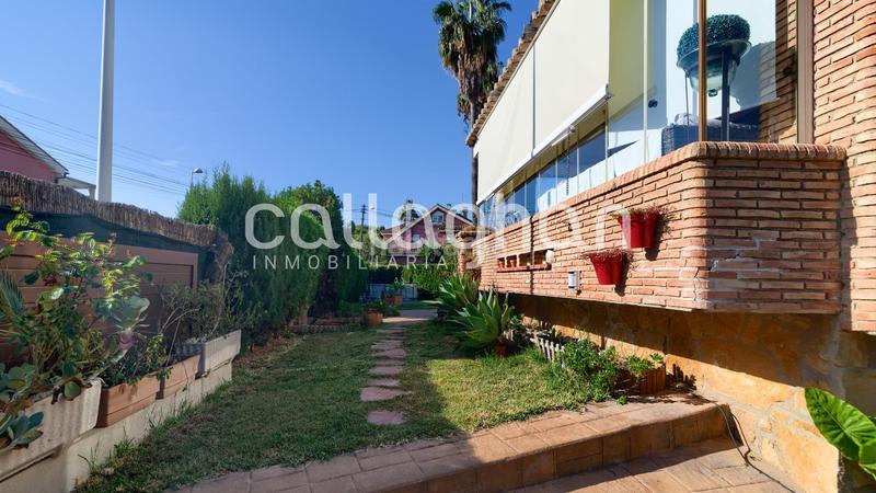 Foto 4350c546-f44f-4088-8f4d-161626f3c02d. Chalet with parking in Corinto-Almardà Sagunt