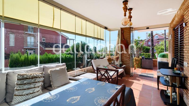 Foto a0e058bd-13f9-40c7-af35-9d0c7ae43a3d. Chalet with parking in Corinto-Almardà Sagunt