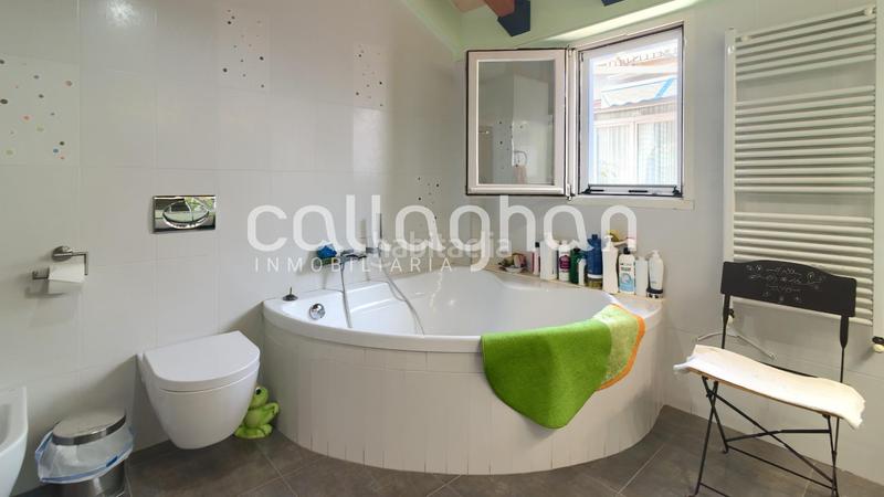 Foto 7c8e9361-edb0-4724-828a-2cd78f2f081a. Maison jumelée avec chauffage parking dans La Vila Alzira