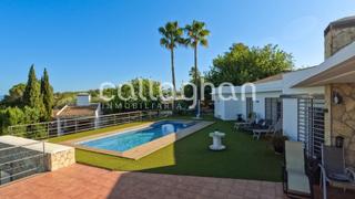 Chalet  Calle san cristobal, de. Chalet independiente con piscina privada en urbanización san cri