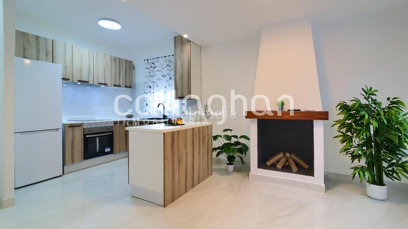 Foto 2996dac6-7ed5-4f0b-a07f-f2913375c1e0. Xalet amb aparcament piscina a Pedralba