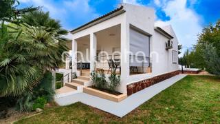 Chalet en Pedralba. El chalet de tus sueños te espera!