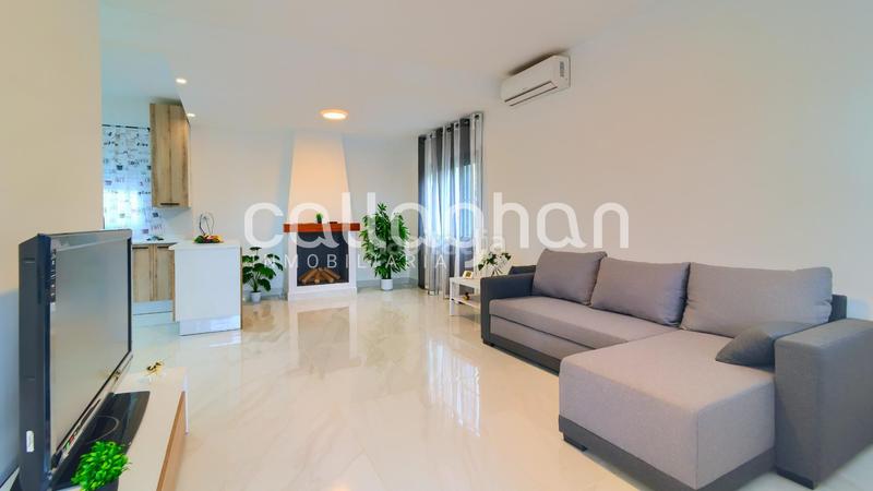 Foto d4b987cc-3f7a-44d3-b18c-d40f09c229ae. Xalet amb aparcament piscina a Pedralba