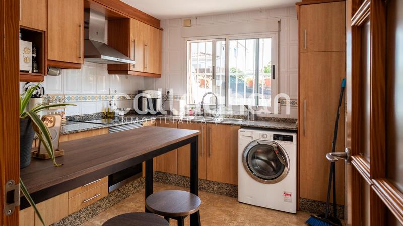 Foto 3bd6968d-aac6-41ea-9fd4-e3d7e68799aa. Chalet casa independiente en la pobla de vallbona en Pobla de Vallbona (la)