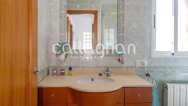 Foto 5b9dccc4-bc0b-4344-9e23-8441acd91dd2. Chalet casa independiente en la pobla de vallbona en Pobla de Vallbona (la)