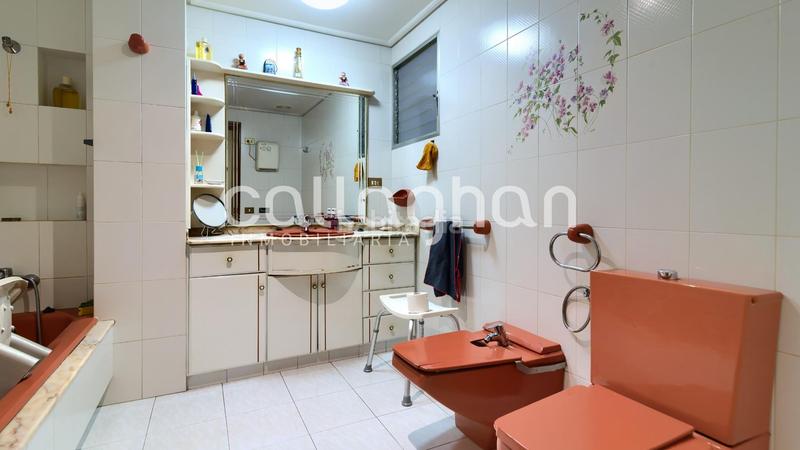 Foto 28f9a267-0023-46e9-a03a-7e9ede2dd1fe. Casa adossada a Vall d´Uixó (la)