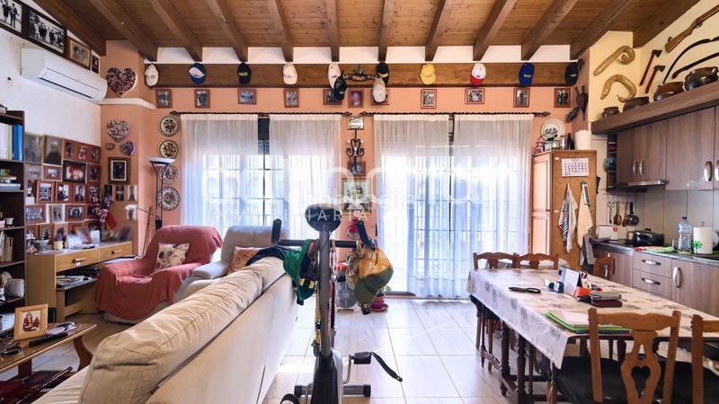 Foto 3980e473-0cf3-42c7-bf35-138102bb7fd2. Casa adossada a Vall d´Uixó (la)