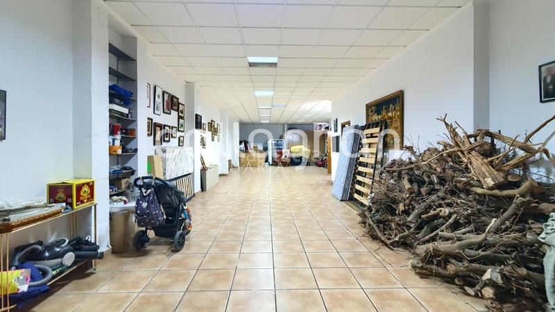 Foto 3d454866-8df2-45b5-96c5-41bfb1f75fe7. Casa adossada a Vall d´Uixó (la)