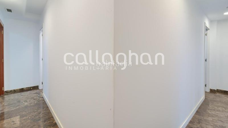 Foto b1fe21f9-4319-432d-a703-138b39a2ecbb. Attique dans Albal